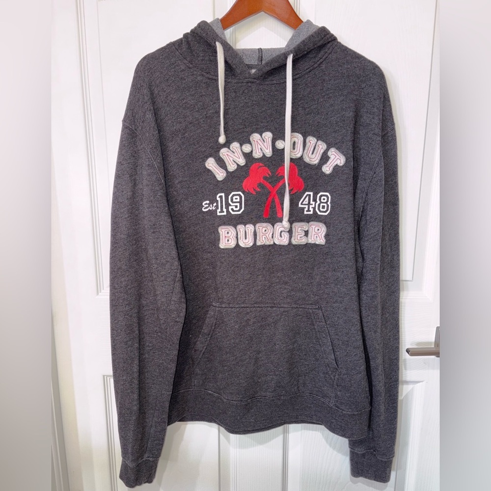 In-N-Out Burger Gray Hoodie Size L Est. 1948 Pullover Hoodie